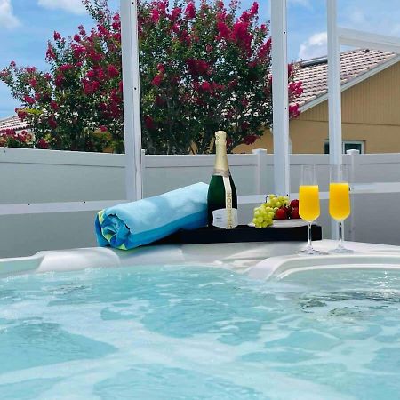 Endless Summer Retreat Jacuzzi 3Kingbed Airhockey Cape Coral Zewnętrze zdjęcie